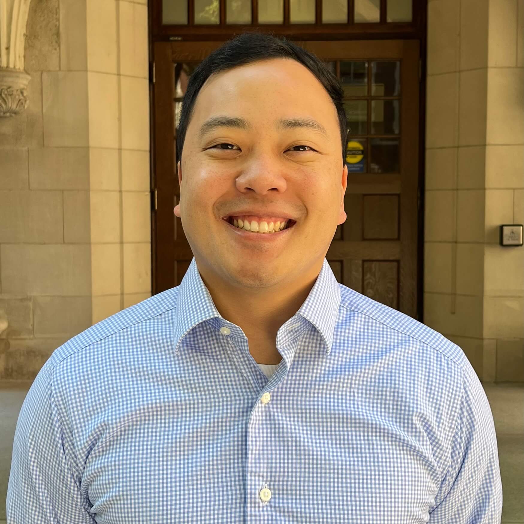 Tim Lee headshot